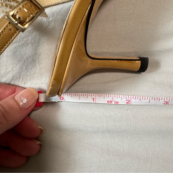 ❤️SOLD❤️ Jimmy Choo Patent Slingback Heels - Picture 9 of 9